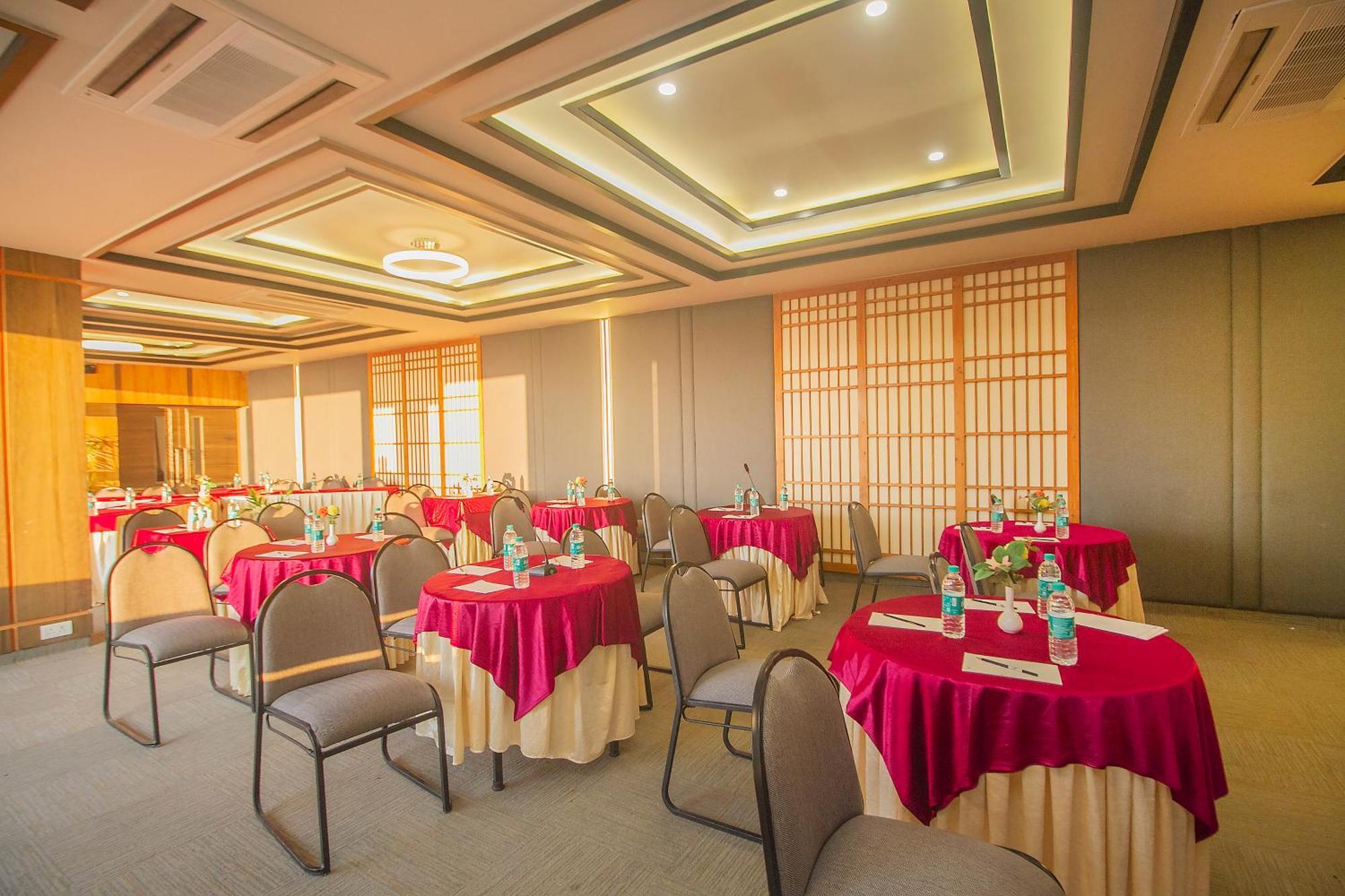 Amritara Surya, Mcleodganj, Dharamshala Hotel Екстериор снимка