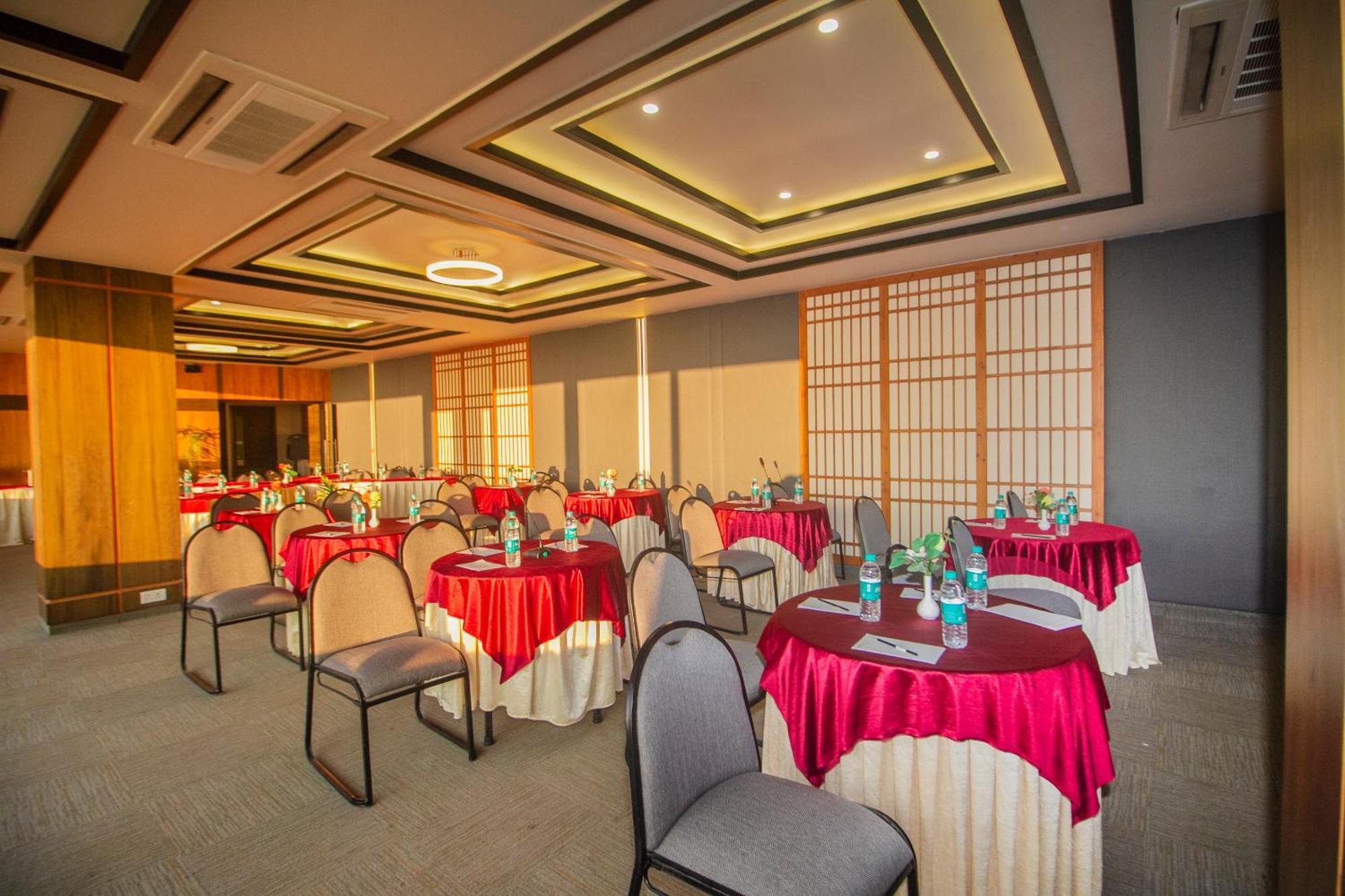 Amritara Surya, Mcleodganj, Dharamshala Hotel Екстериор снимка