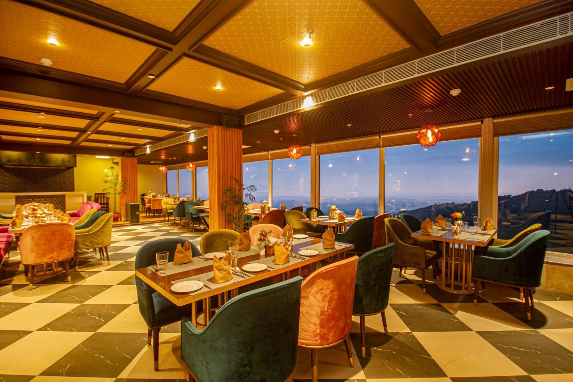 Amritara Surya, Mcleodganj, Dharamshala Hotel Екстериор снимка