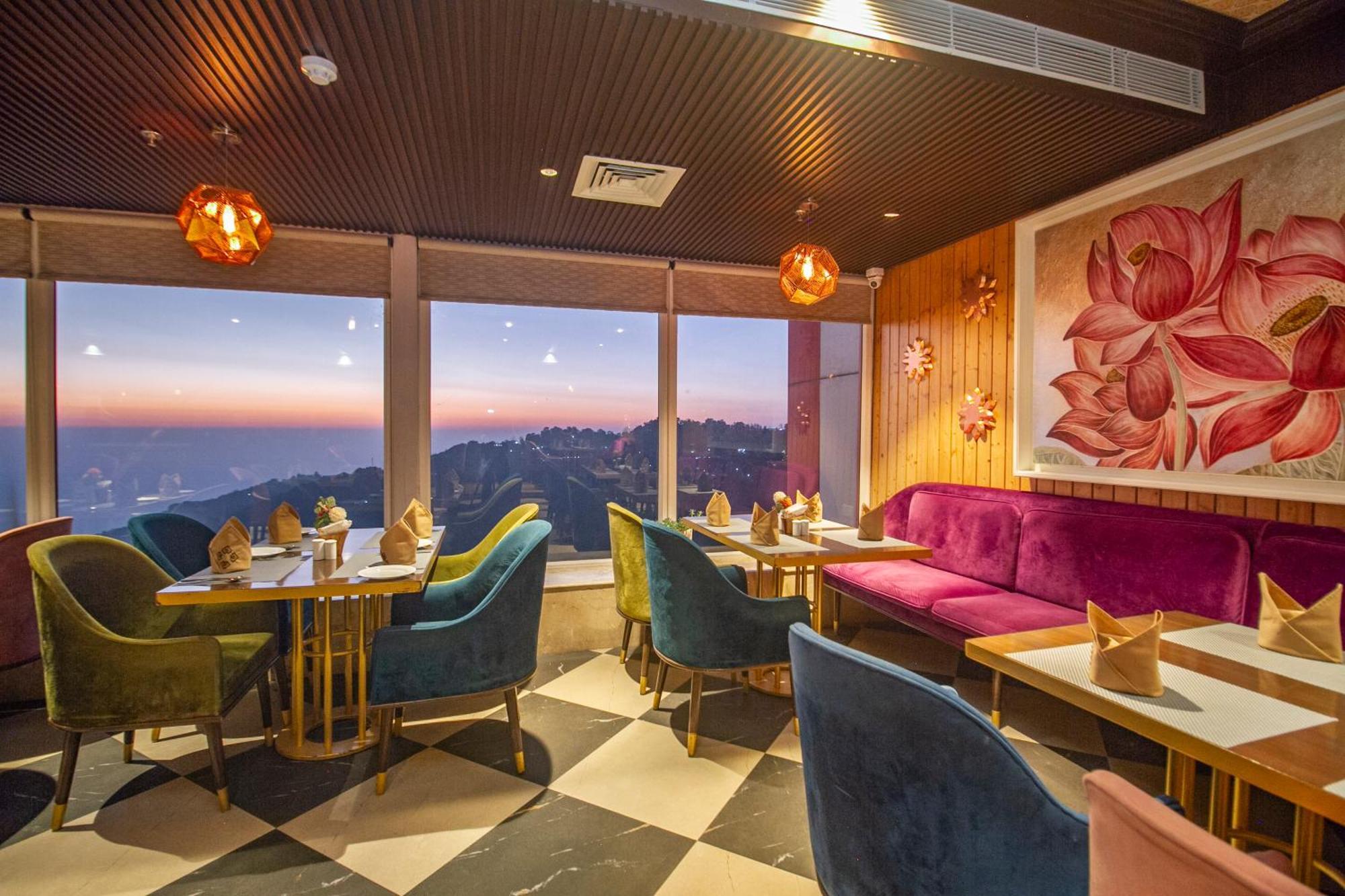 Amritara Surya, Mcleodganj, Dharamshala Hotel Екстериор снимка