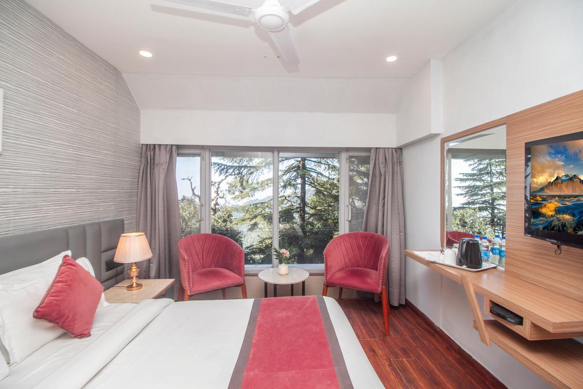 Amritara Surya, Mcleodganj, Dharamshala Hotel Екстериор снимка
